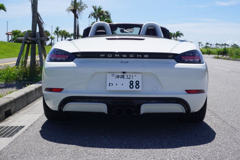 718 Porsche Boxster Sport Design｜沖縄で外車レンタカーなら